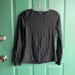 Ladies Movetes size small athletic top.